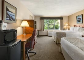 Days Inn & Suites by Wyndham Moncton 5