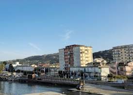 100 passi dal mare 5