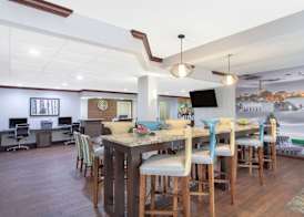 Wingate by Wyndham Charleston Coliseum 4