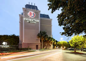 DoubleTree by Hilton Austin-University Area 5