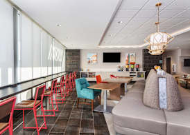 Home2 Suites By Hilton Cedar Rapids Westdale 2