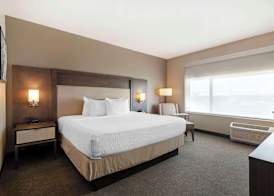 Best Western Plus Executive Residency Rigby's Water World Hotel 4