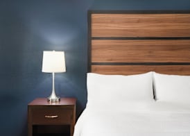 Garner Hotel Topeka West by IHG 2