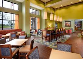 Hampton Inn & Suites Lynchburg 3