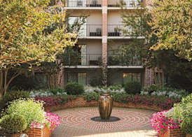 DoubleTree by Hilton Asheville - Biltmore 5