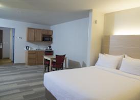 Holiday Inn Express & Suites MONROE by IHG 4