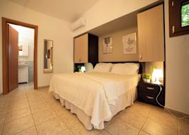 melograno Holiday Home with Swimming Pool and Private Beach 2