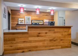 Country Inn & Suites by Radisson, Maumee - Toledo 3