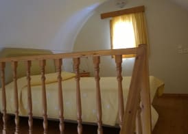 Anemomilos Suites 2