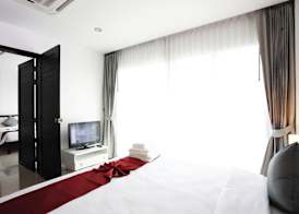 One World One Home Naiharn Hotel 5