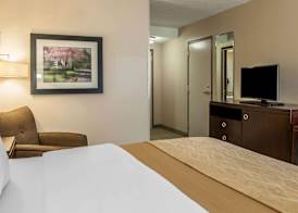 Comfort Inn Bloomington near University 4