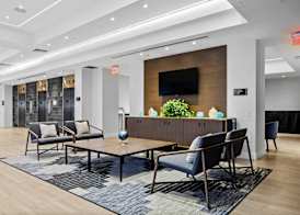 DoubleTree by Hilton New York JFK Airport 2