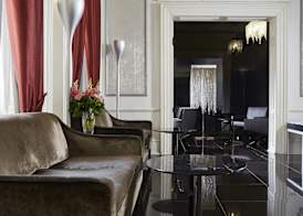 The Queens Gate Hotel 4