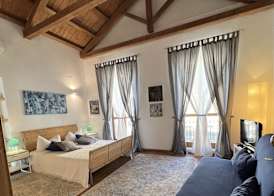 Studio Apartments Centro Storico Via Manno 3
