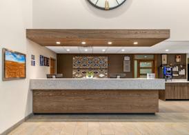 Best Western Plus Pembina Inn & Suites 3