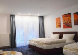 Hotel B8 Voerde 5