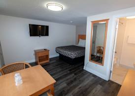 Borden Inn & Suites 3