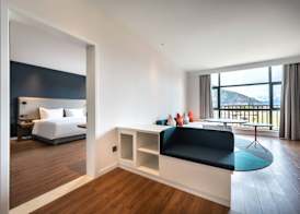 Holiday Inn Express Linzhi Airport by IHG 4