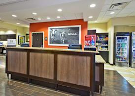 Hampton Inn Washington-Dulles Int'l Airport South 4