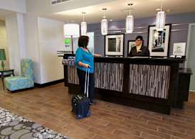 Hampton Inn & Suites Winnie 5