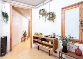 Jardinets Guest House 3