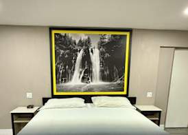 Super 8 by Wyndham Visalia 5
