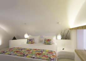 Ayoba Santorini 4