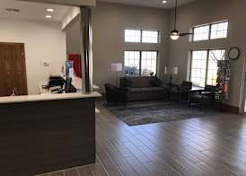 Days Inn by Wyndham Grove 4