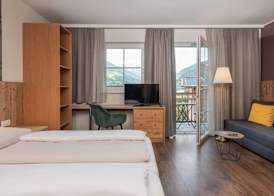 AlpenParks Hotel Montana Matrei 5