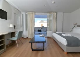 1900 ATHENIAN HOUSE 2