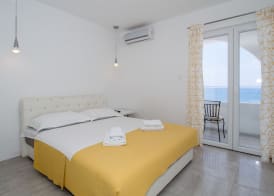 Villa Tamaris on the beach 4