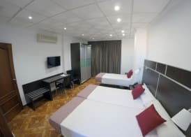 Hotel Sagunto 4