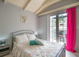 Home Away Junior Suite 2