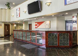 Clarion Hotel & Conference Center Ronkonkoma MacArthur Airport 2