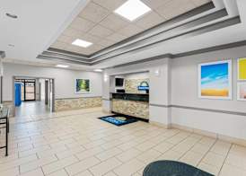 Days Inn & Suites by Wyndham Cedar Rapids 2