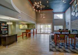Holiday Inn & Suites MILWAUKEE AIRPORT by IHG 2