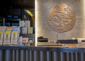 East Dragon Hotel 4