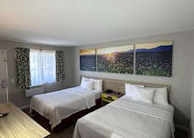 Days Inn by Wyndham San Marcos 3
