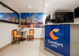 Comfort Inn Hyde Park 2