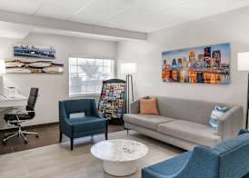 Comfort Inn & Suites Louisville Airport Fair & Expo 4