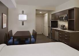 TownePlace Suites by Marriott Oshawa 4