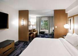 Fairfield by Marriott Inn & Suites Louisville Airport 4