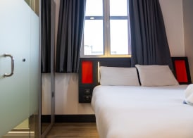 easyHotel Cardiff 5