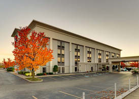 Hampton Inn Springfield, OH 3