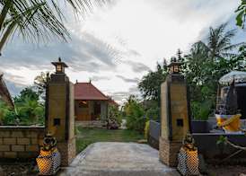 Penida Sunset Ocean View Bungalows 3