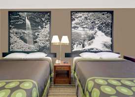 Super 8 by Wyndham Athens 3
