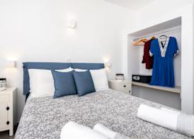 Aerenia Luxury Suites 4