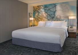 Courtyard by Marriott Lansing 5