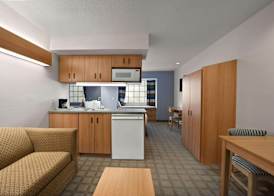 Microtel Inn & Suites by Wyndham Ponchatoula/Hammond 5