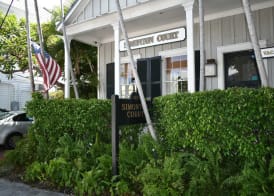 Simonton Court Historic Inn & Cottages 2